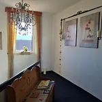 Apartment Ruhige Mit Balkon Und Terrasse Nahe Kassel