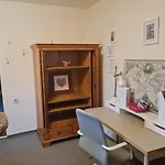 Ruhige Mit Balkon Und Terrasse Nahe Kassel Appartement *