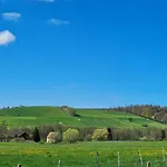 Ruhige Mit Balkon Und Terrasse Nahe Kassel Helsa