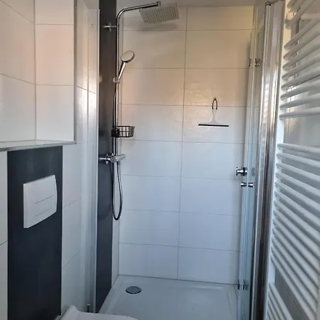 Schöne Mit Balkon Und Terrasse In Ruhiger Lage * Helsa