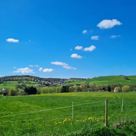 Schoene Mit Balkon Und Terrasse In Ruhiger Lage Helsa