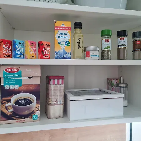 Schoenes Mit Balkon Und Terrasse In Ruhiger Lage