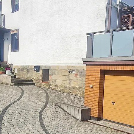 Ruhige Mit Balkon Und Terrasse Nahe Kassel Appartement