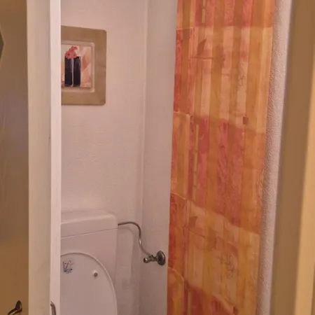 Apartman Schoenes Mit Balkon Und Terrasse In Ruhiger Lage