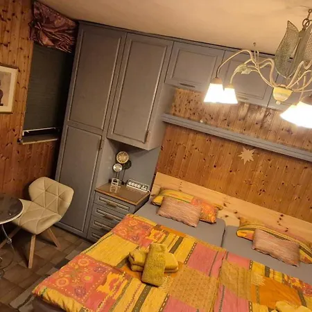 Διαμέρισμα Schoene Mit Balkon Und Terrasse In Ruhiger Lage Helsa