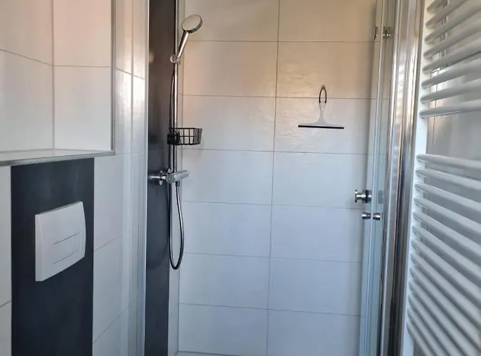 Schoene Mit Balkon Und Terrasse In Ruhiger Lage * Helsa