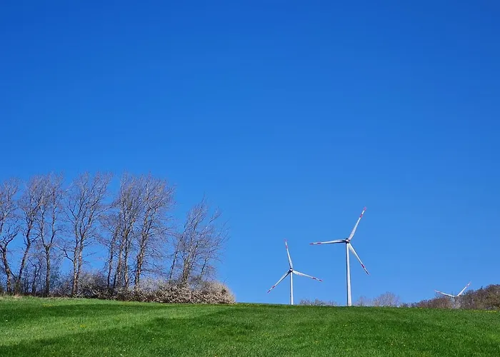 Schoene Mit Balkon Und Terrasse In Ruhiger Lage Helsa