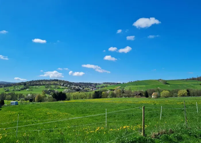 Schoene Mit Balkon Und Terrasse In Ruhiger Lage Helsa