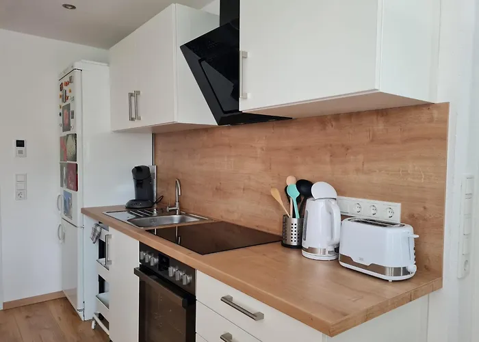 Schoene Mit Balkon Und Terrasse In Ruhiger Lage Helsa